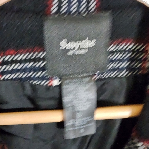 Smythe Plaid Women's Jacket - Black and Red - Picture 5 of 6